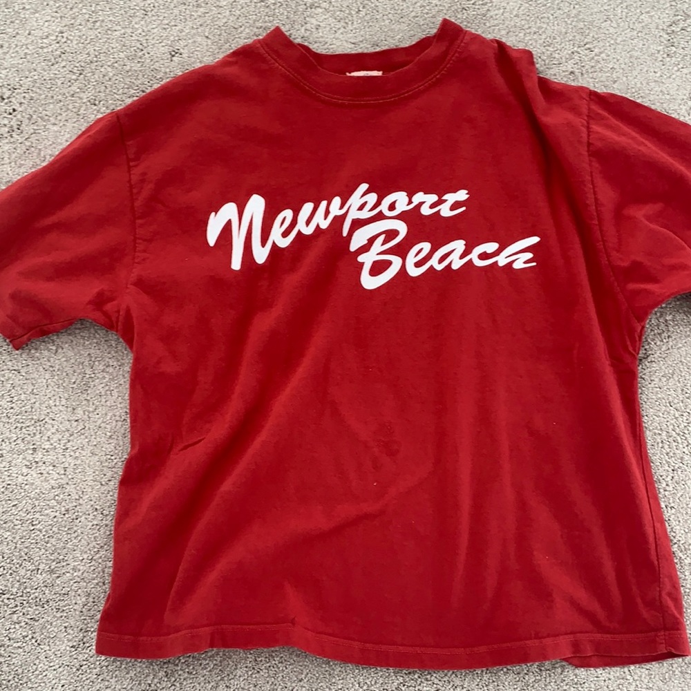 Brandy Melville John Galt (OS) Newport Beach Tee